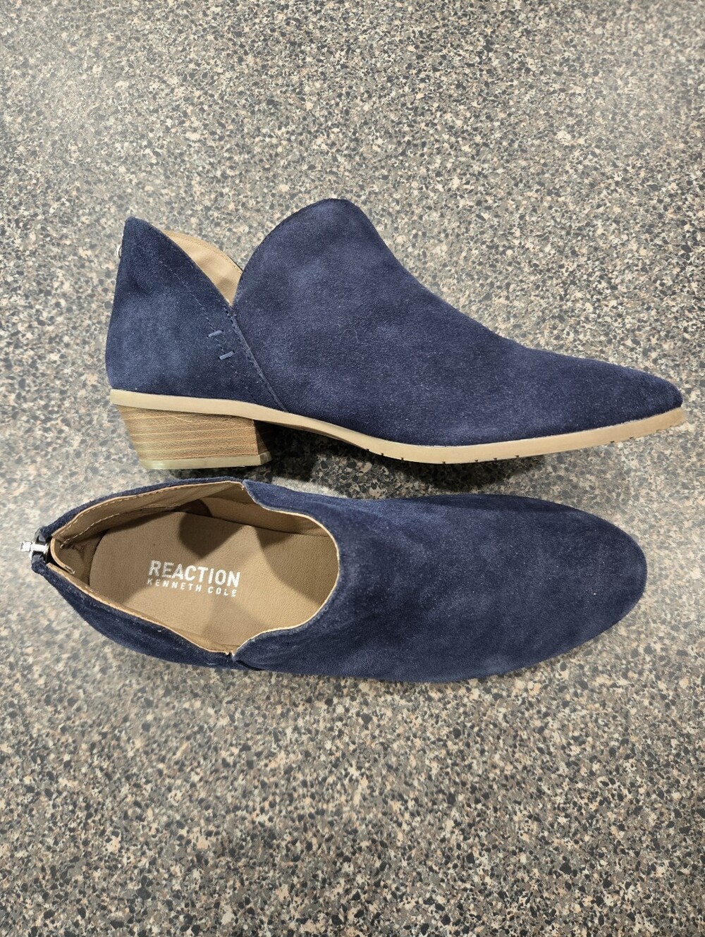 Reaction Kenneth Cole Navy Suede Booties 9.5 Western Equestrian Pointed Toe